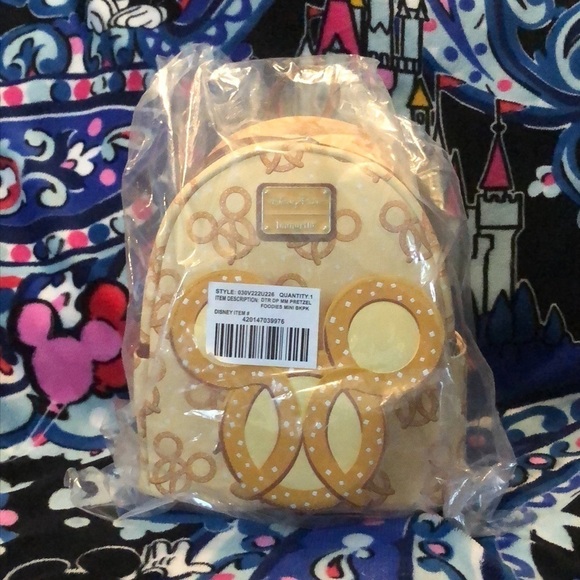 Mickey Mouse Pretzel Loungefly Backpack - Picture 10 of 11